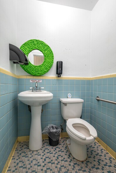 More Photos Of 114 Central Ave, Lake Wales Freestanding For Sale