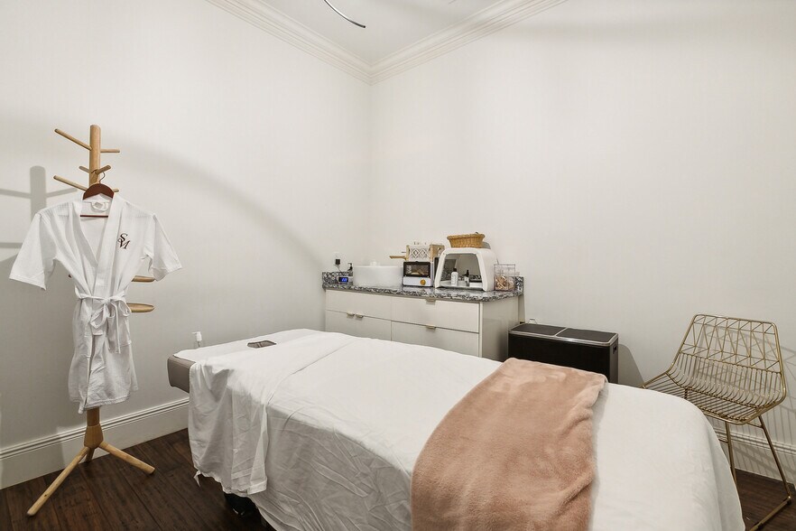 More Photos Of 1900 N Rampart St, New Orleans Hospitality For Sale