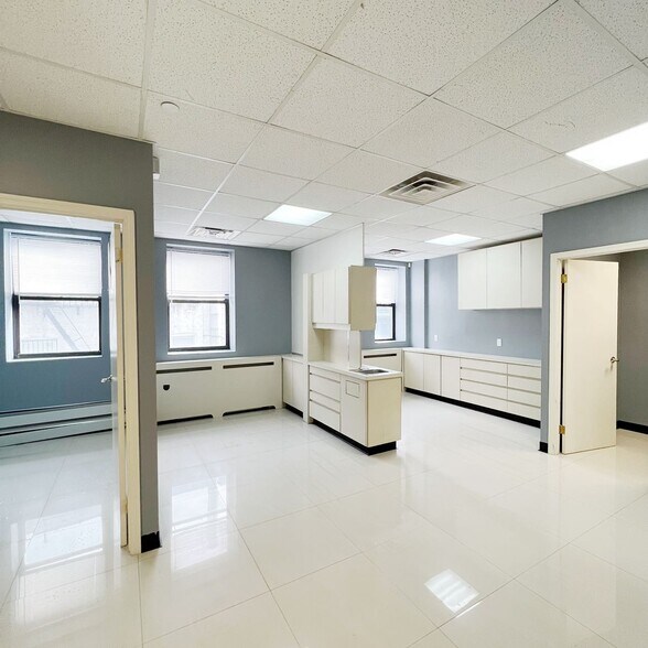 More Photos Of 128-138 Mott St, New York Medical For Lease