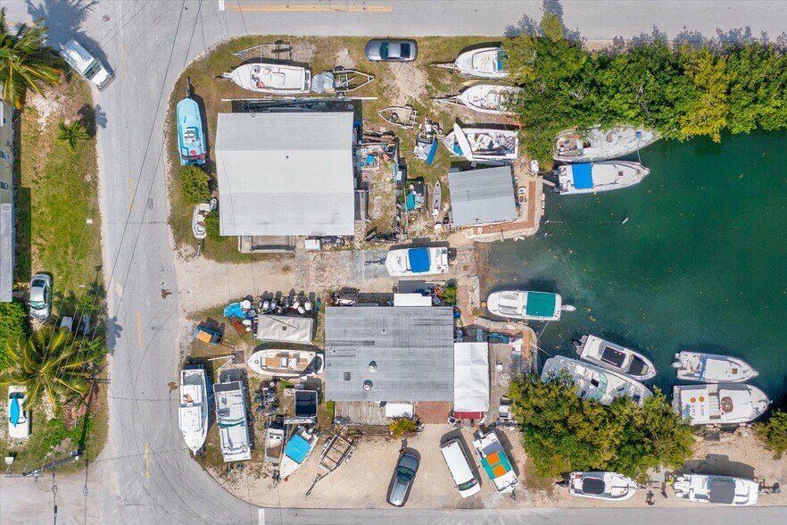 More Photos Of 24931 Overseas Hwy, Summerland Key Restaurant For Lease