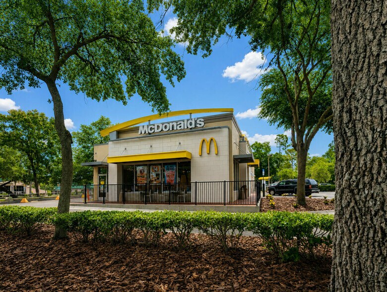 Primary Photo Of 3835 Wekiva Springs Rd, Longwood Fast Food For Sale