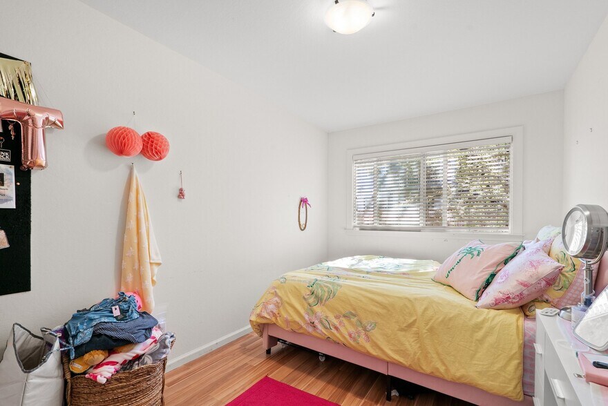 More Photos Of 420 Capitola Road Ext, Santa Cruz Apartments For Sale