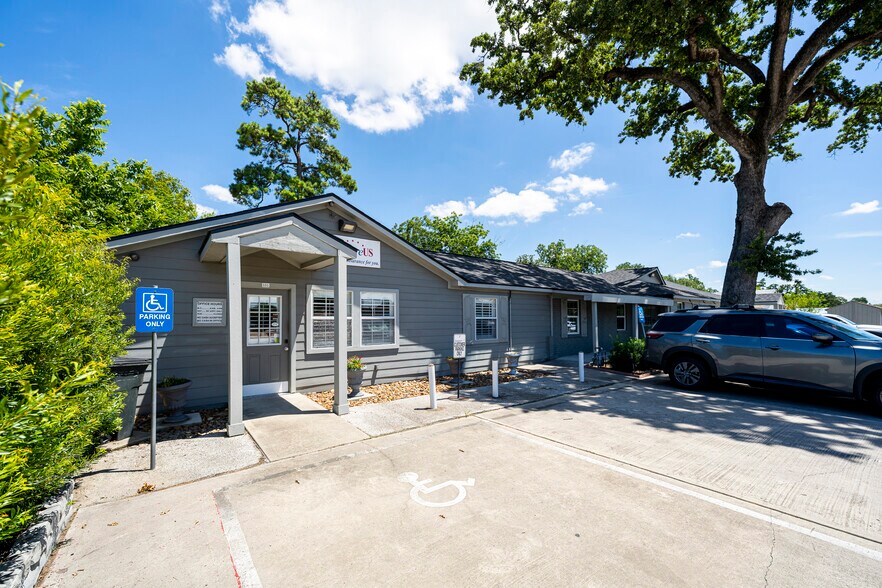 More Photos Of 13026 Cypress North Houston Rd, Cypress Loft Creative Space For Sale