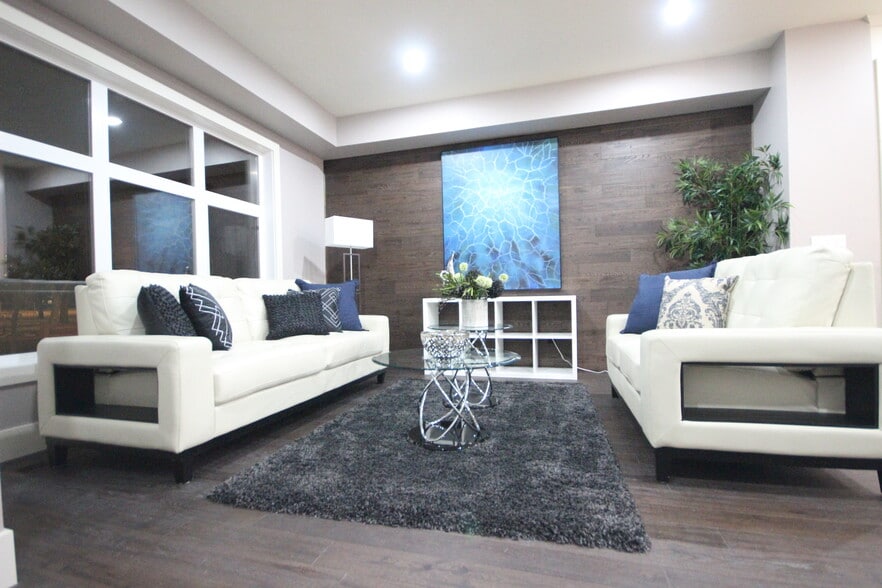 More Photos Of 11331 76 Av NW, Edmonton Apartments For Sale