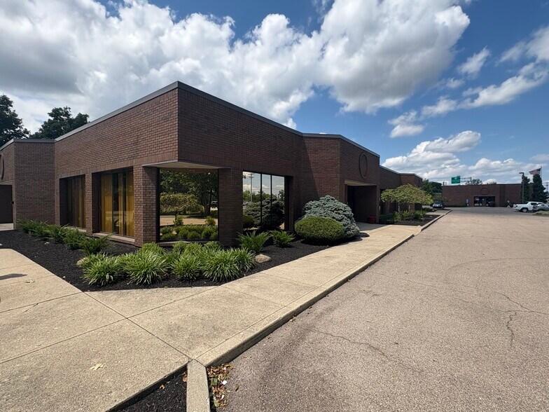 More Photos Of 9009 Springboro Pike, Miamisburg Office For Sale