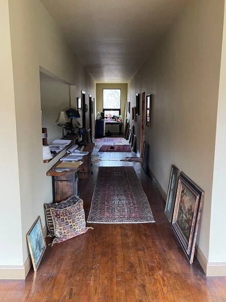 More Photos Of 102-103 Hicks Road Rd, Renfrew Flex For Sale