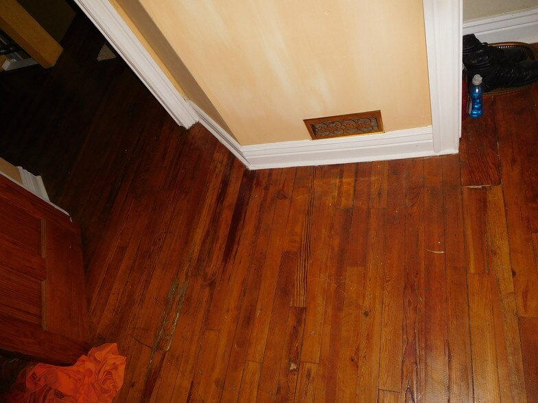 More Photos Of 2038 Grant Ave, Philadelphia Specialty For Sale