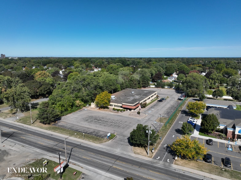 More Photos Of 486-494 E Ridge Rd, Rochester Medical For Sale