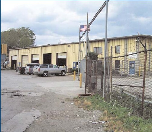 More Photos Of 2727 Transport Rd, Cleveland Flex For Lease
