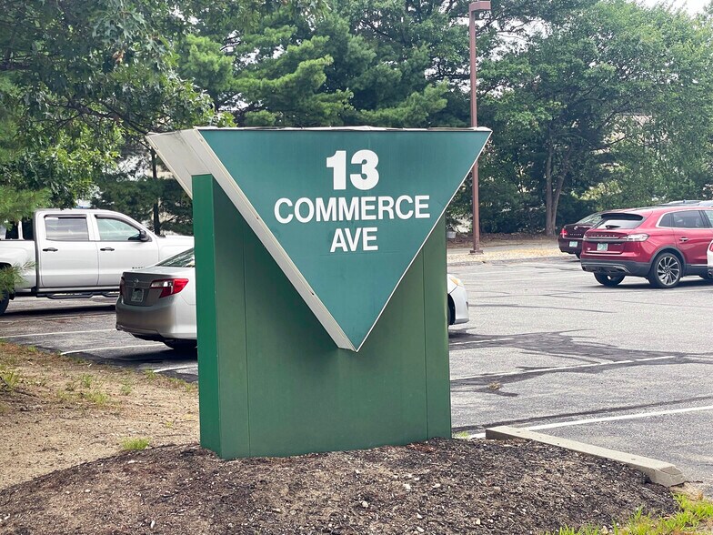 More Photos Of 13 Commerce Ave, Londonderry Flex For Sale