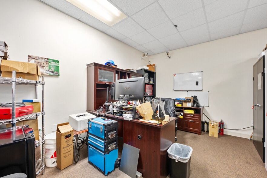 More Photos Of 2 Sunshine Blvd, Ormond Beach Light Distribution For Lease