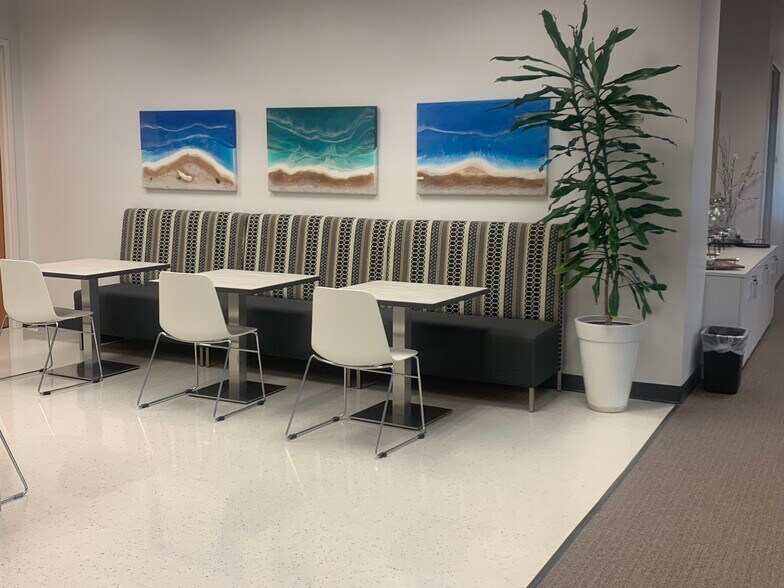 More Photos Of 8045 Arco Corporate Dr, Raleigh Office For Lease