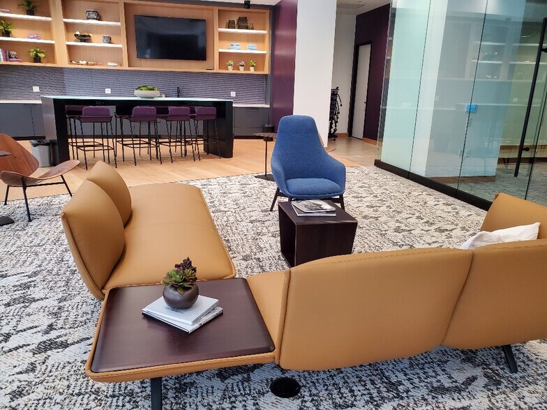 More Photos Of 901 New York Ave NW, Washington Office For Sale