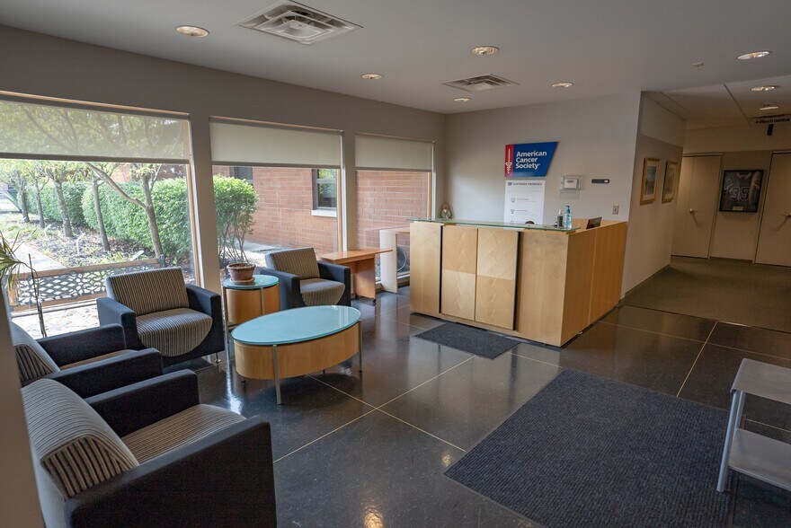 More Photos Of 320 Bilmar Dr, Pittsburgh Office For Sale