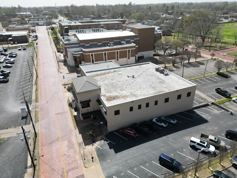 More Photos Of 227 S College Ave, Tyler Office For Lease