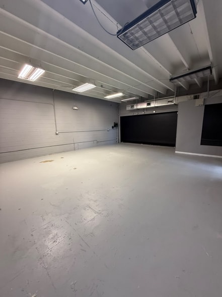 More Photos Of 7227 Bird Rd, Miami Storefront For Lease