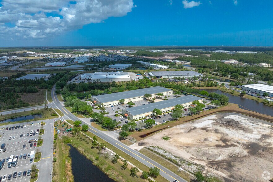 More Photos Of 2361 Mason Ave, Daytona Beach Light Distribution For Lease