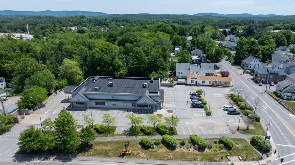 More Photos Of 11 Turnpike Rd, Jaffrey Freestanding For Sale