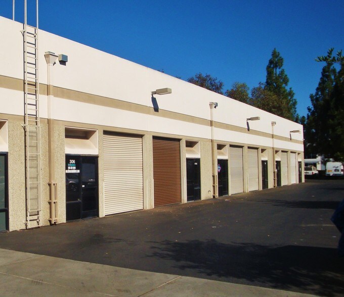 More Photos Of 2624-2626 Lavery Ct, Newbury Park Unknown For Lease