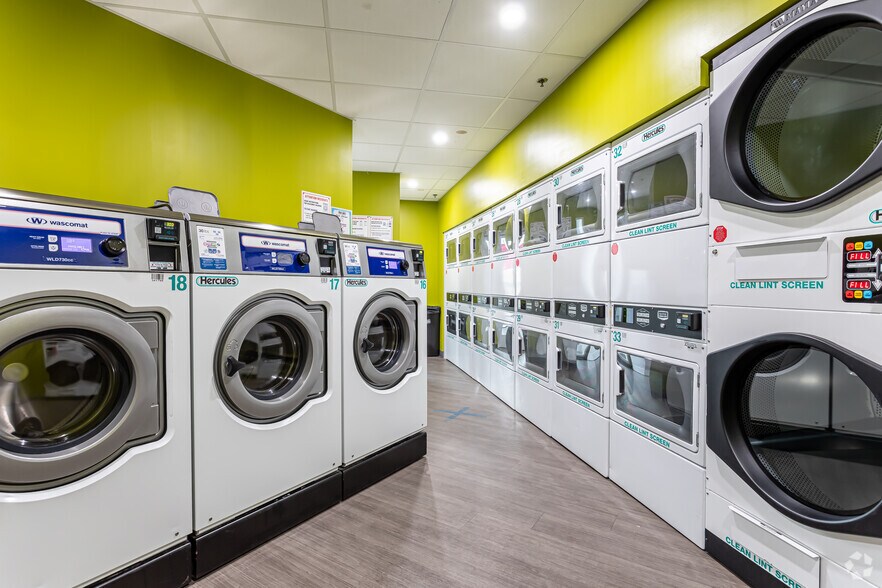 More Photos Of 10 Chestnut St, Springfield Multifamily For Sale