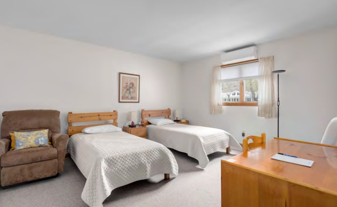 More Photos Of 200 Cardinal Rd, Hyde Park Lodge Meeting Hall For Sale