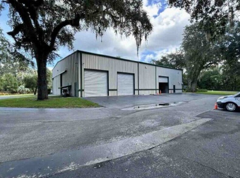 More Photos Of 14337 Annutalaga Ave, Brooksville Warehouse For Sale