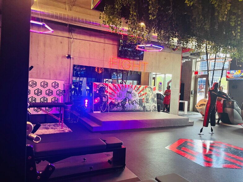 More Photos Of 353 E Bonneville Ave, Las Vegas Apartments For Lease