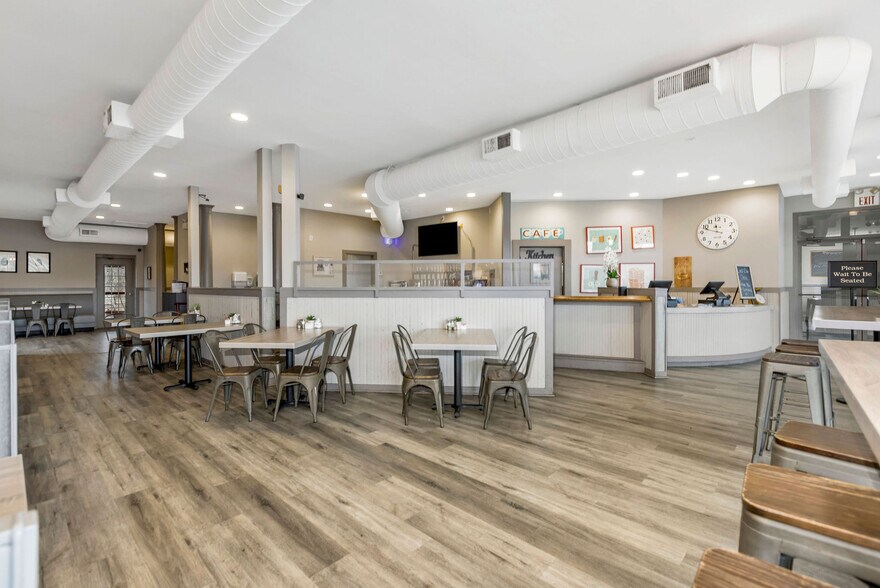 More Photos Of 2235 Bauer Rd, Batavia Unknown For Lease