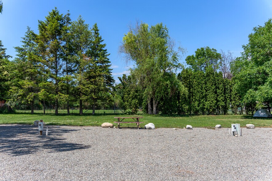 More Photos Of 208 Kendall St, Riverside Manufactured Housing Mobile Home Park For Sale