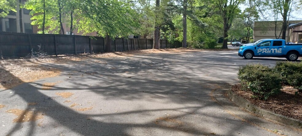 More Photos Of 210 Exchange Pl NW, Huntsville Office For Lease