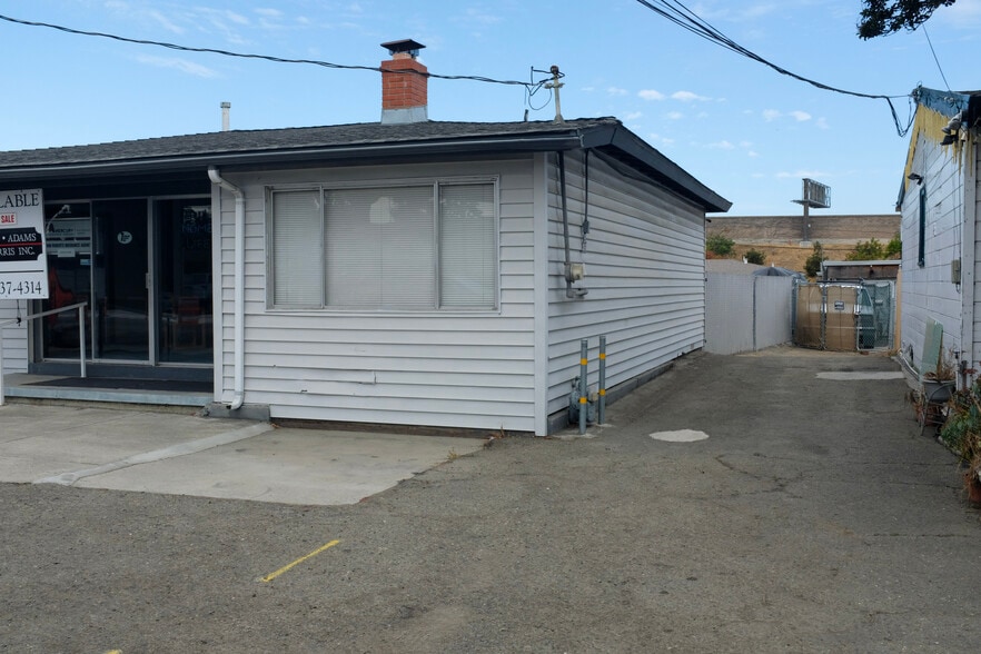 More Photos Of 612 E Lewelling Blvd, Hayward Office For Sale