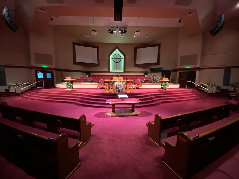 More Photos Of 1500 S Dayton St, Aurora Religious Facility For Sale