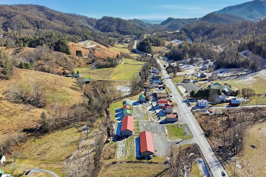 More Photos Of 107 Eddie Ln, Roan Mountain Land For Sale
