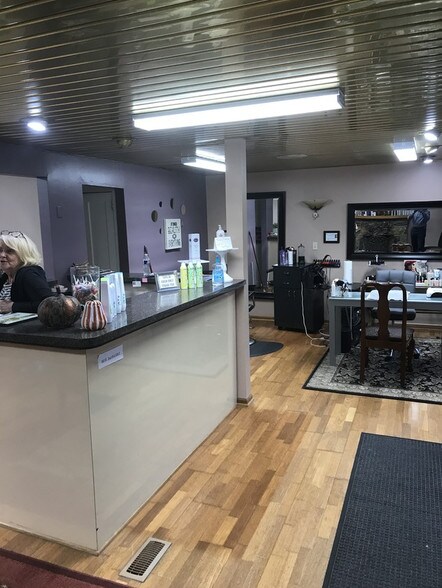 More Photos Of 904 E Pulaski Hwy, Elkton General Retail For Sale