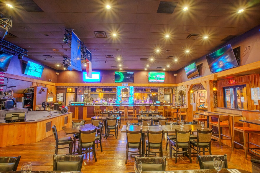 More Photos Of 891 De Marco Dr, Henderson Restaurant For Lease