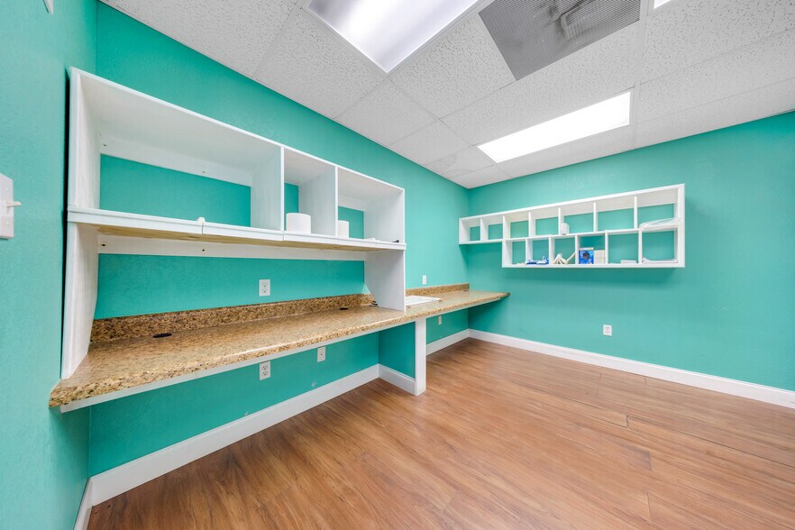 More Photos Of 7760 W 20th Ave, Hialeah Warehouse For Sale