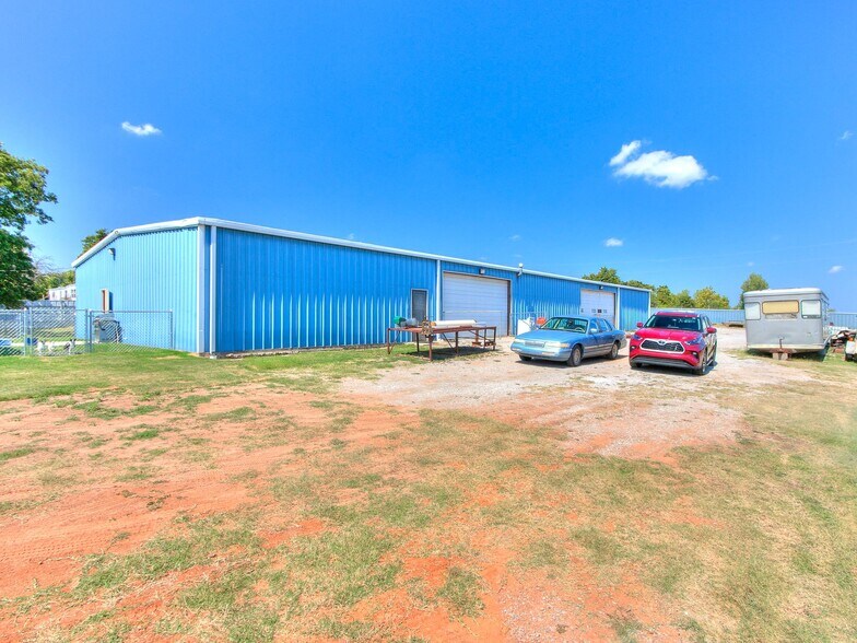 More Photos Of 3025 Westminster Rd, Nicoma Park Light Manufacturing For Sale
