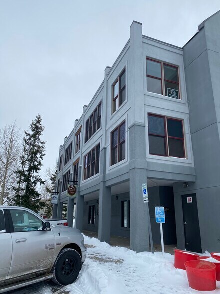 More Photos Of 114 Village Pl, Dillon Office For Sale