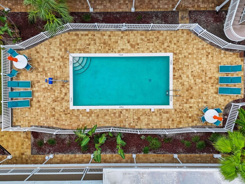 More Photos Of 11730 Gulf Blvd, Treasure Island Apartments For Sale