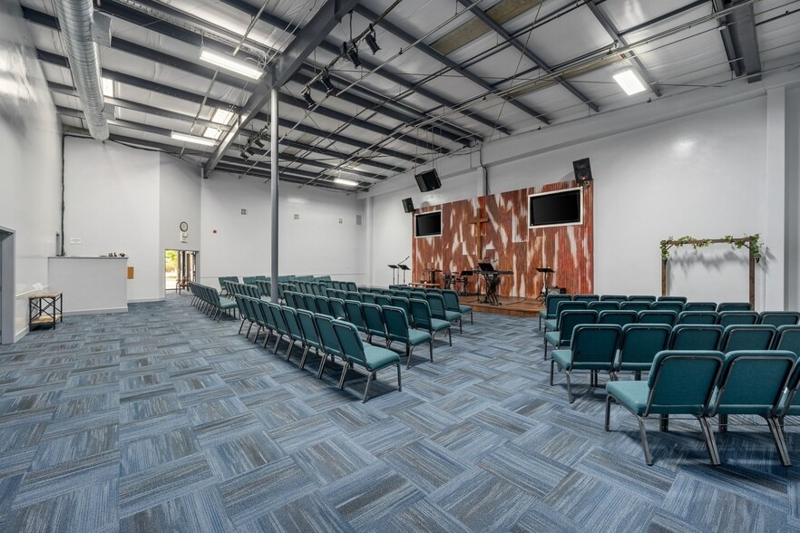 More Photos Of 2200 Golden Hill Rd, Paso Robles Warehouse For Sale