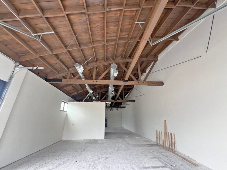 More Photos Of 610-612 Mission Ave, Oceanside Restaurant For Sale