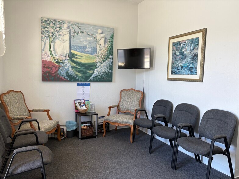 More Photos Of 15151 S US Highway 441, Summerfield Medical For Sale