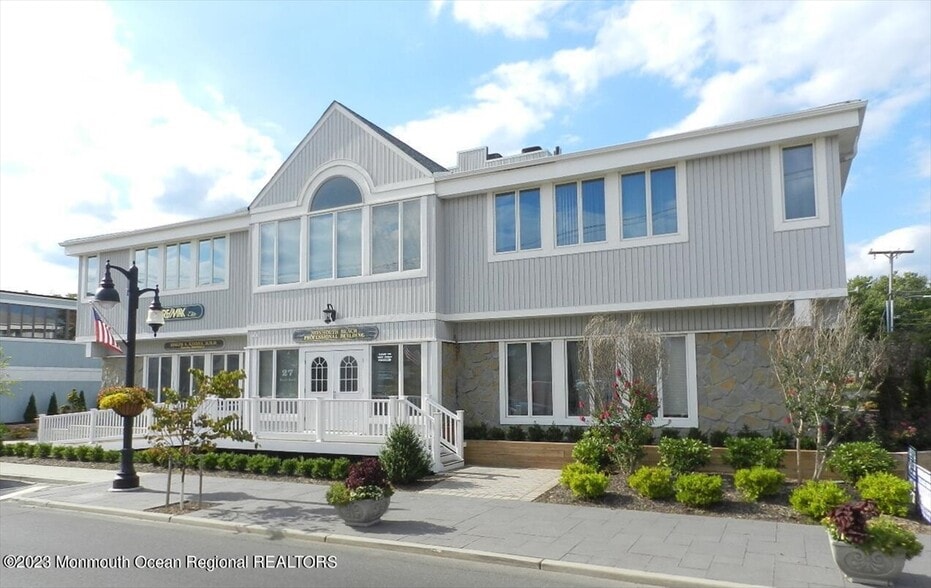 More Photos Of 27 Beach Rd, Monmouth Beach Medical For Lease