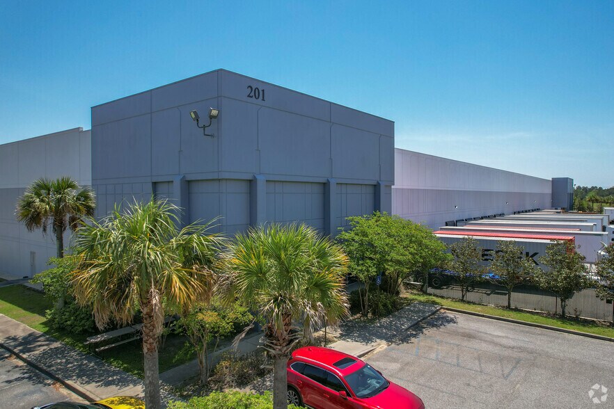 Primary Photo Of 201 Luken Rd, Goose Creek Warehouse For Lease