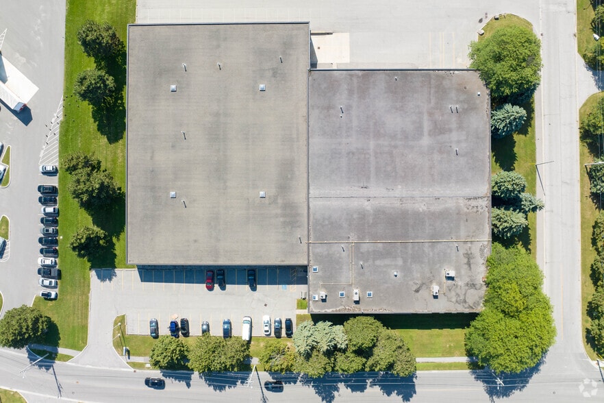 More Photos Of 585 Granite Ct, Pickering Warehouse For Sale