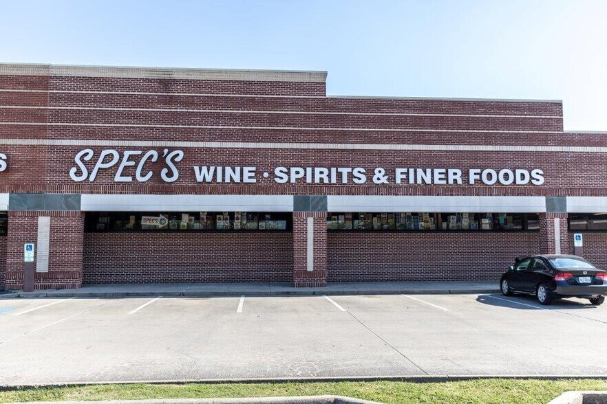 More Photos Of 3551 Highway 6, Sugar Land Unknown For Lease