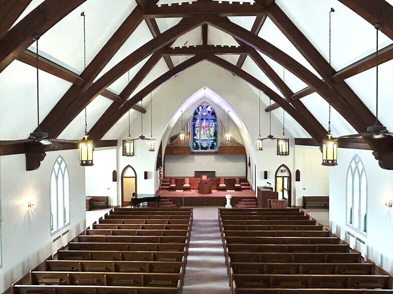 More Photos Of 1900 Oak Park Ave, Berwyn Religious Facility For Sale