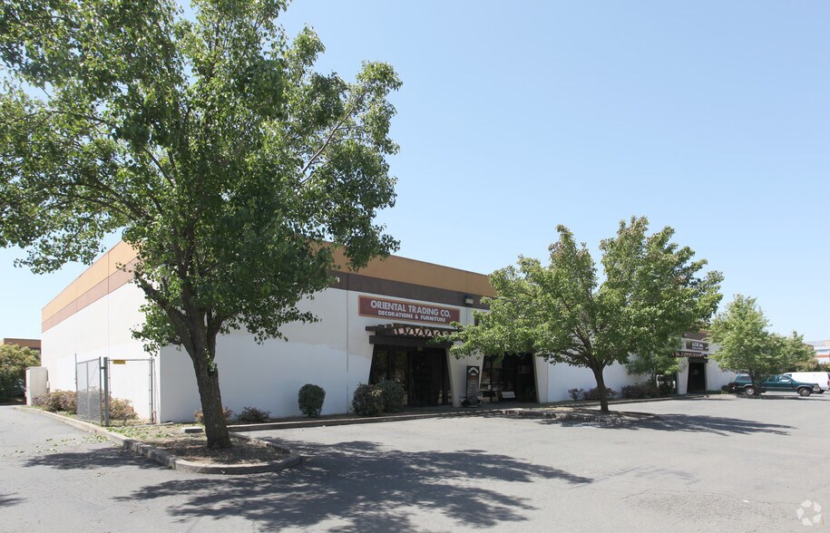 Primary Photo Of 1755 Woolner Ave, Fairfield Manufacturing For Sale