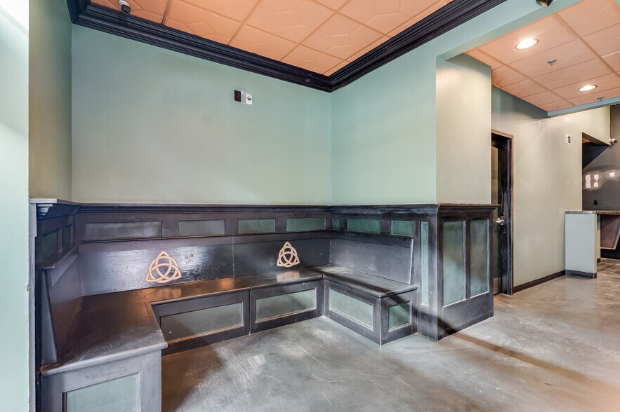 More Photos Of 227-231 Main St, La Crosse Restaurant For Sale