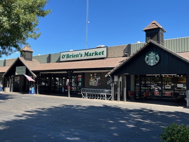 Primary Photo Of 839-921 W Roseburg Ave, Modesto General Retail For Lease